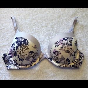 Victoria’s Secret Biofit Bra. NWOT. 34C